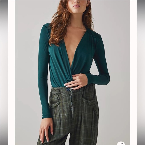NWOT Free People Turnt bodysuit green L - Picture 3 of 6